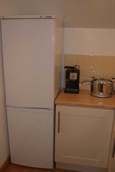 Fridge for Maidenhead self catering apartment for short term let. Rooms to let in Maidenhead